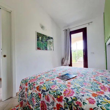 Residenza Porto Istana 公寓 *