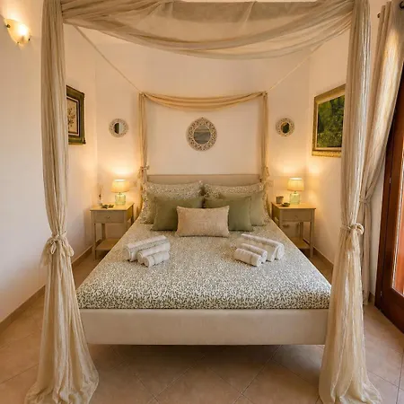 Residenza Porto Istana Apartment Murta Maria
